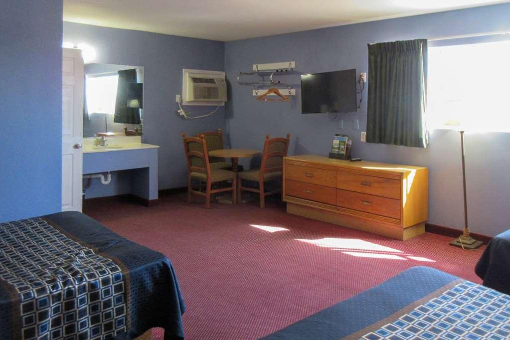 Rodeway Inn & Suites Blythe I-10 Номер фото